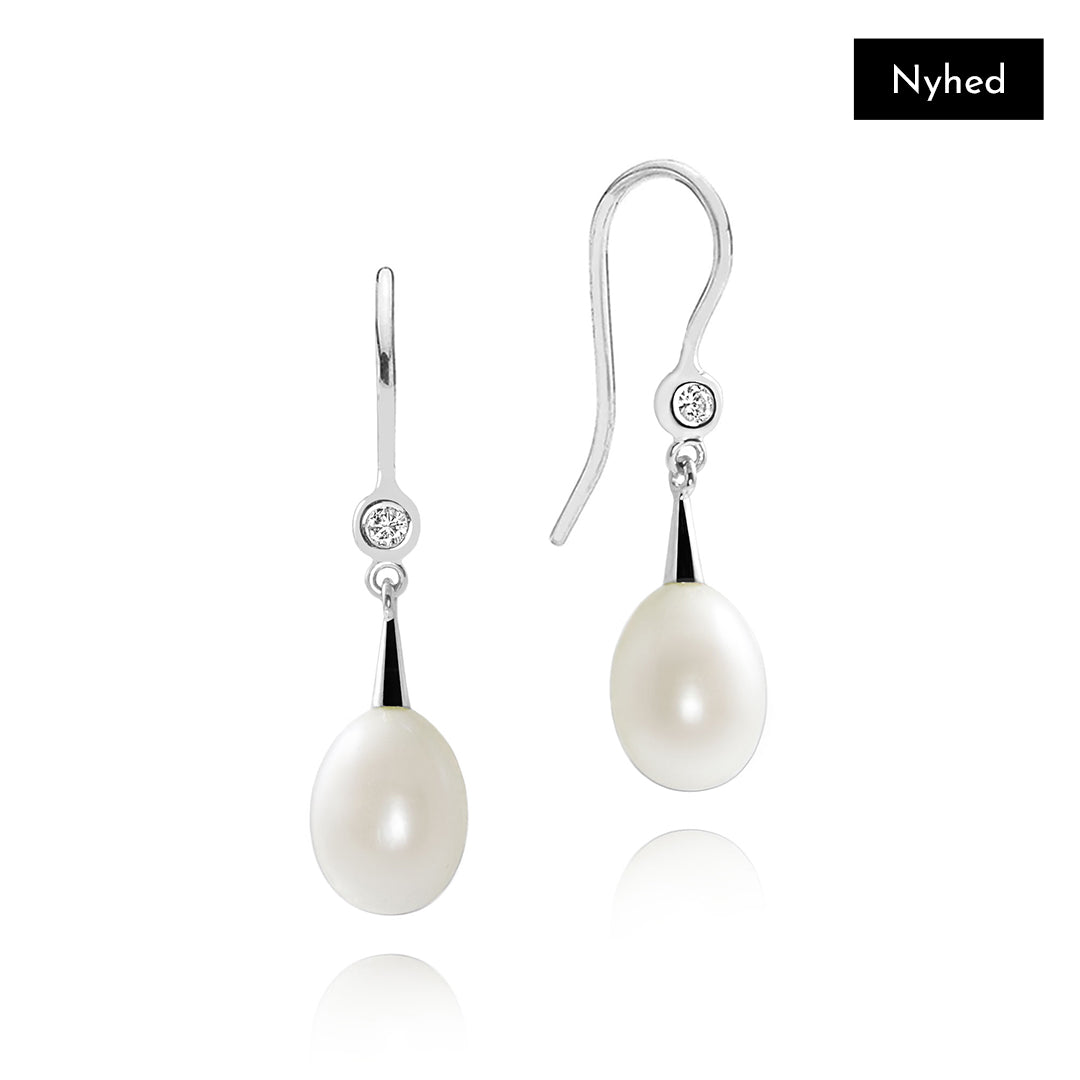 NOVA DIAMOND EARRINGS WITH WHITE PEARLS