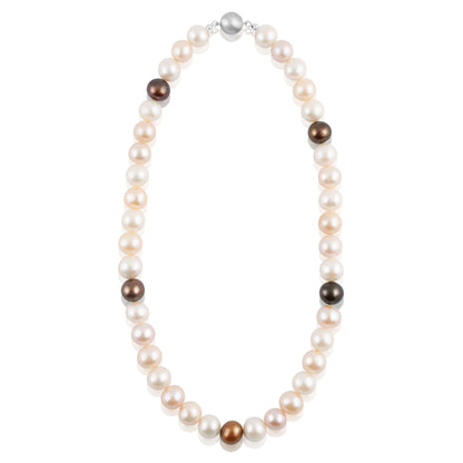 PEARL NECKLACE WITH SILVER CLASP