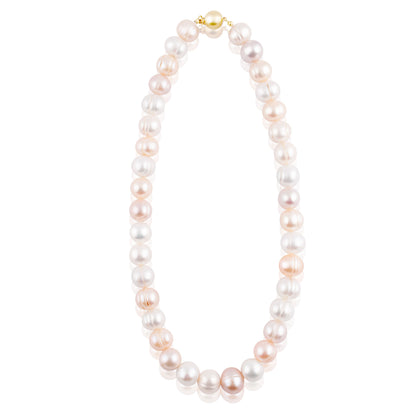 PEARL NECKLACE WITH GOLD CLASP