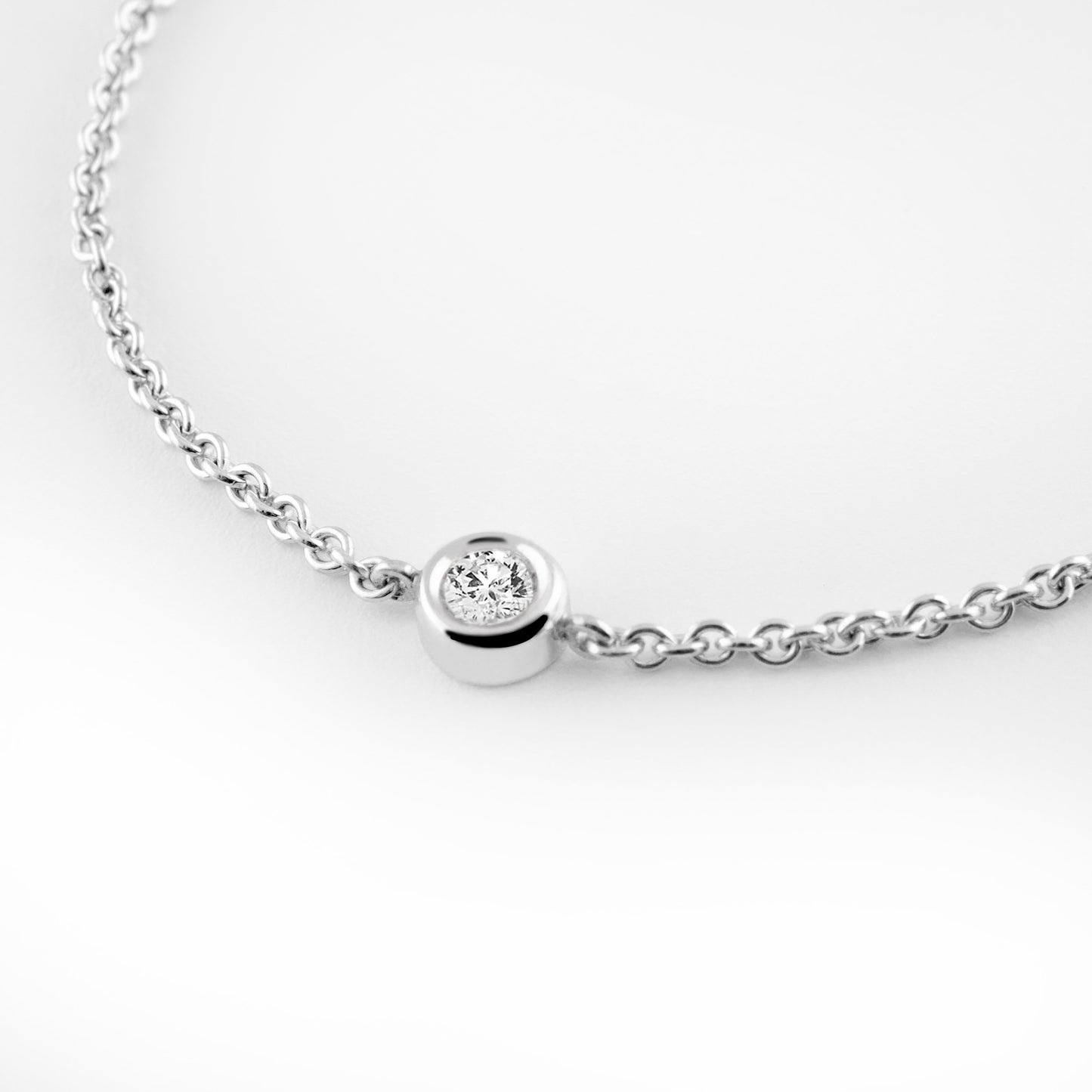 NOVA BRACELET WITH DIAMOND 0.10 CARAT