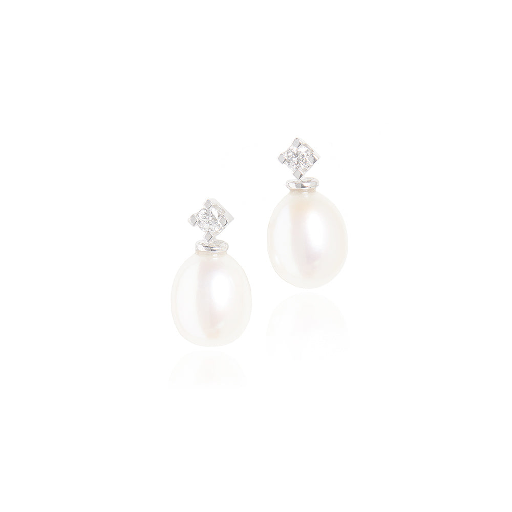 QUARTUS DIAMOND AND PEARL EARRINGS