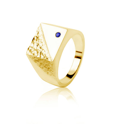 MOUNTAIN SIGNET RING WITH BLUE SAPPHIRE