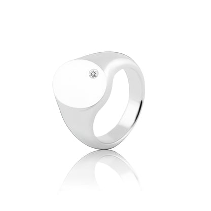 SIGNETRING OVAL MED DIAMANT