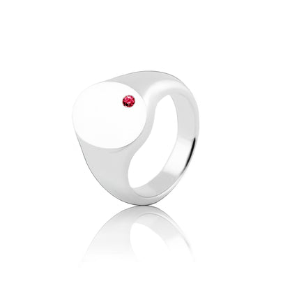 SIGNET RING OVAL WITH RED RUBY