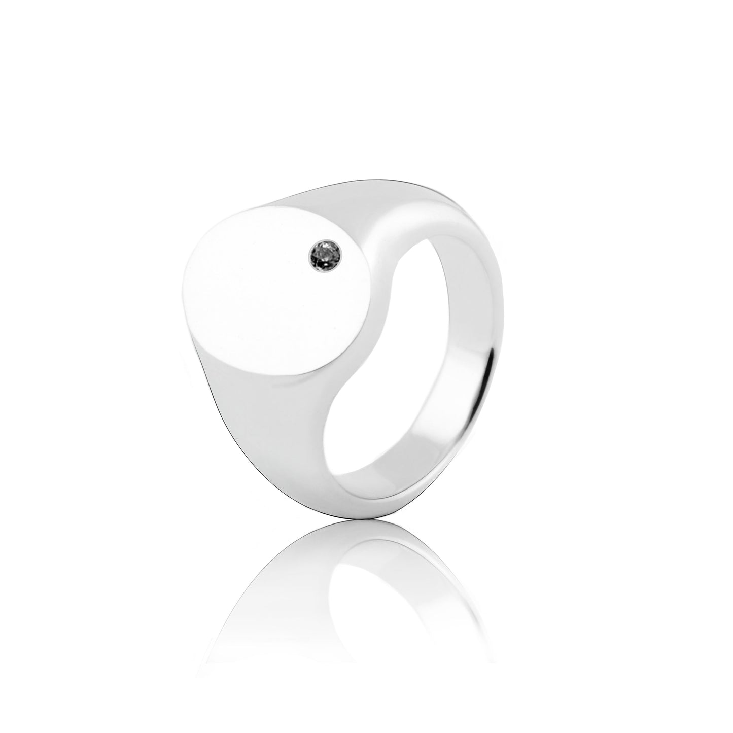 SIGNETRING OVAL MED SORT DIAMANT